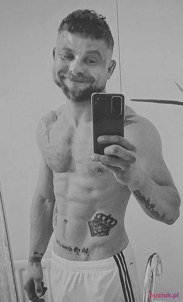 Demm, Male, 34, Rotherham, Wielka Brytania: 1