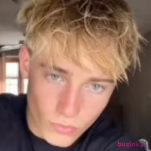 kacper1234598, Mężczyzna, 17 lat, Warszawa