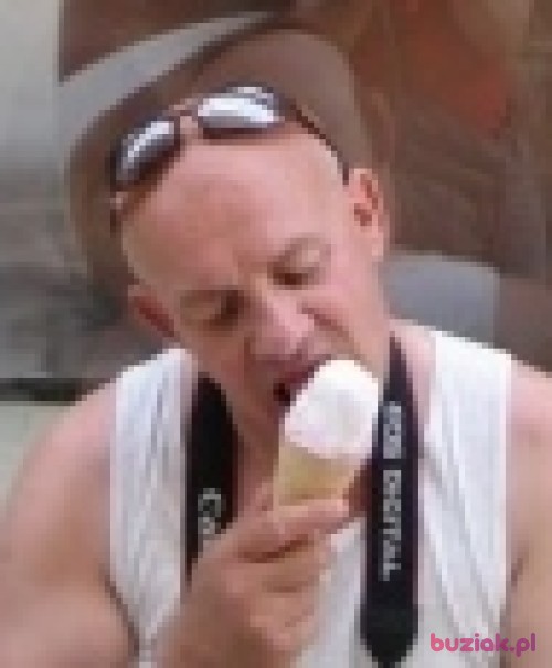 vakenty, Male, 66 years, London