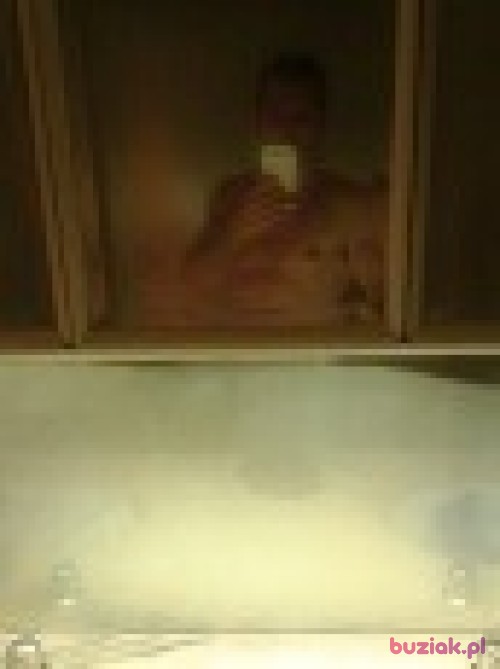 Qwasimodo, Male, 41 years, London